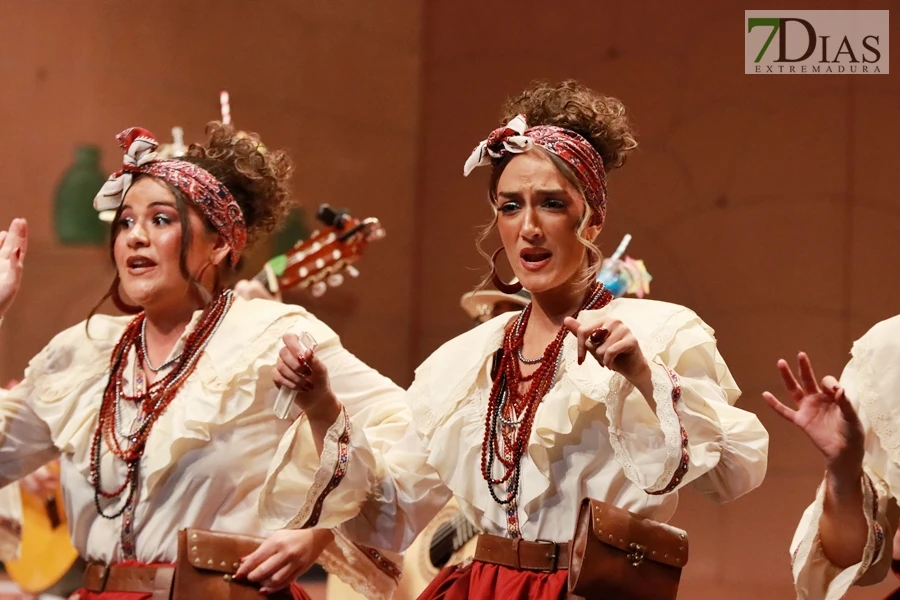 Actuación y entrevista de la murga Los Mini - Folk en preliminares del COMBA 2026