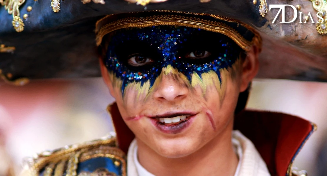 Los mejores primeros planos del Gran Desfile del Carnaval de Badajoz 2026
