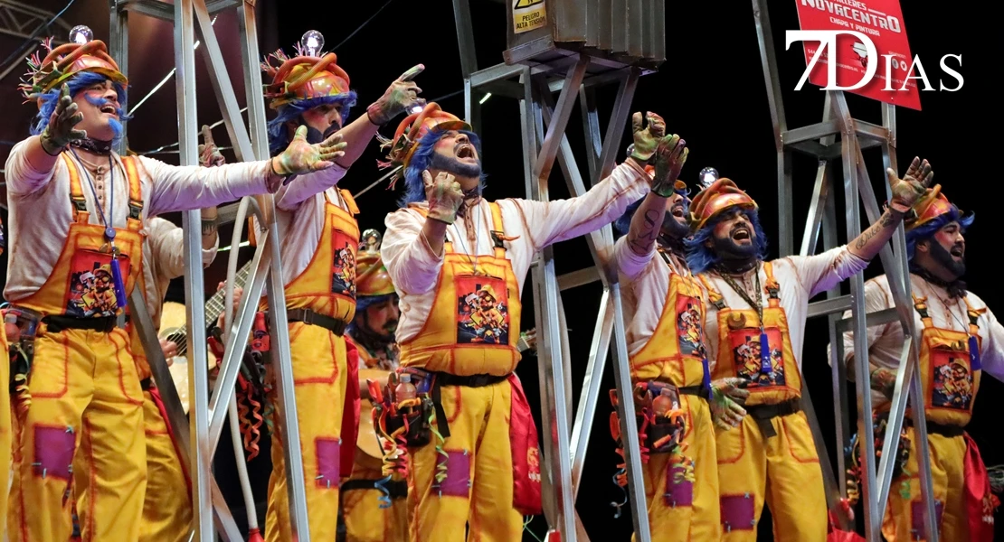 Actuación y entrevista a la murga Los Mirinda en Semifinales del COMBA 2026