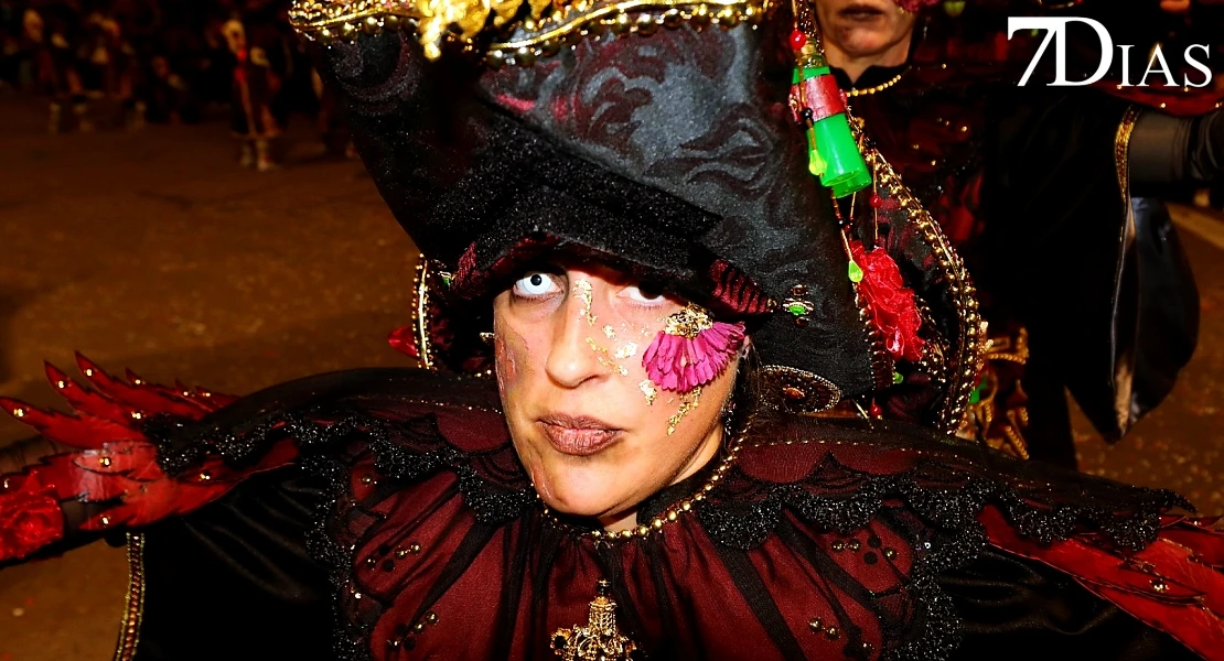 Los mejores primeros planos del Gran Desfile del Carnaval de Badajoz 2026
