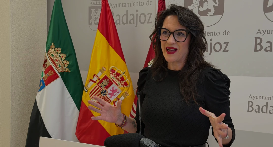 El PSOE de Badajoz acusa al Ayuntamiento de ocultar información económica de los centros de mayores