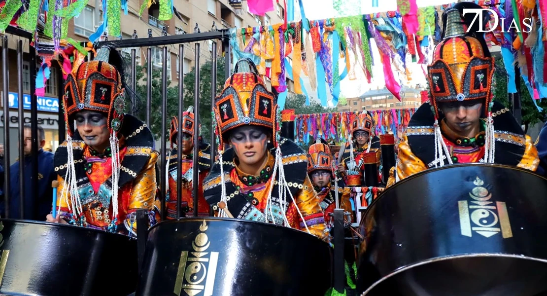 Planos generales del Desfile Infantil de Comparsas 2026