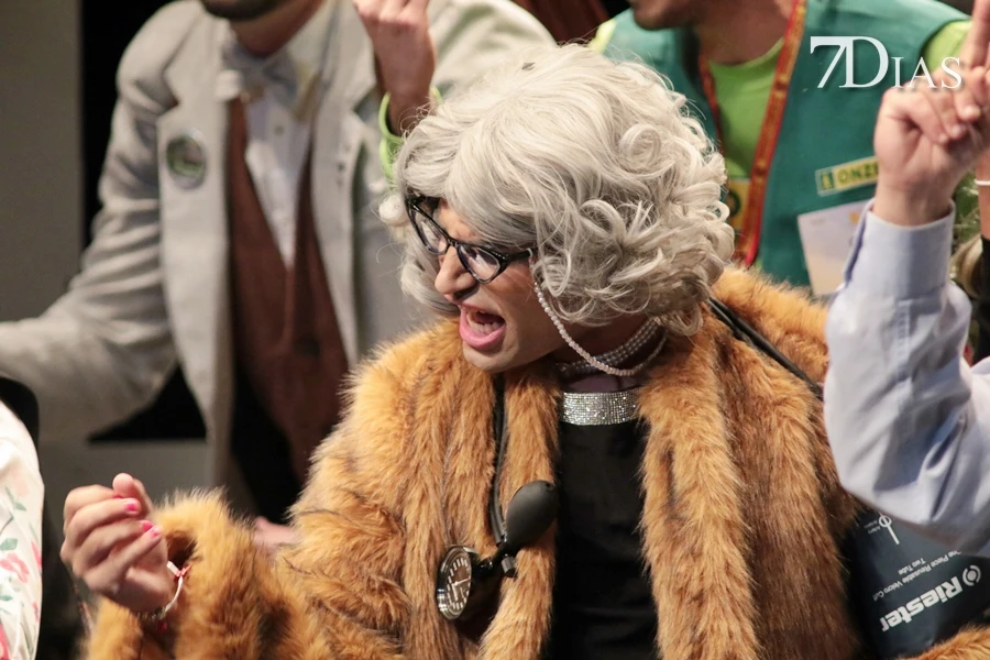 Actuación y entrevista de la murga Los Escusaos en preliminares del COMBA 2026