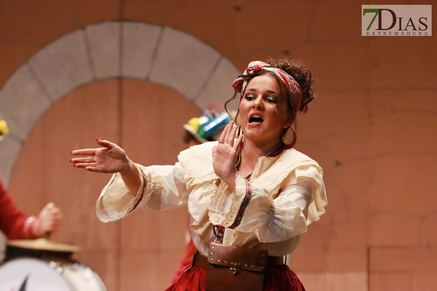 Actuación y entrevista de la murga Los Mini - Folk en preliminares del COMBA 2026