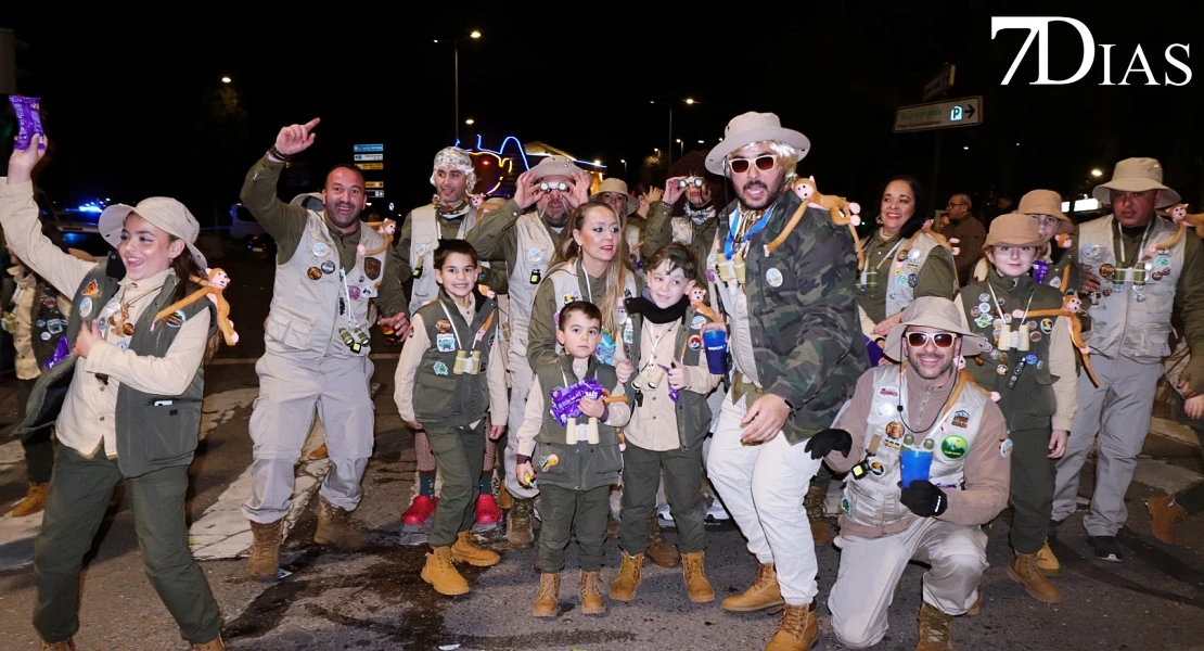 Imágenes de Artefactos y Grupos de Animación en el Gran Desfile del Carnaval de Badajoz 2026