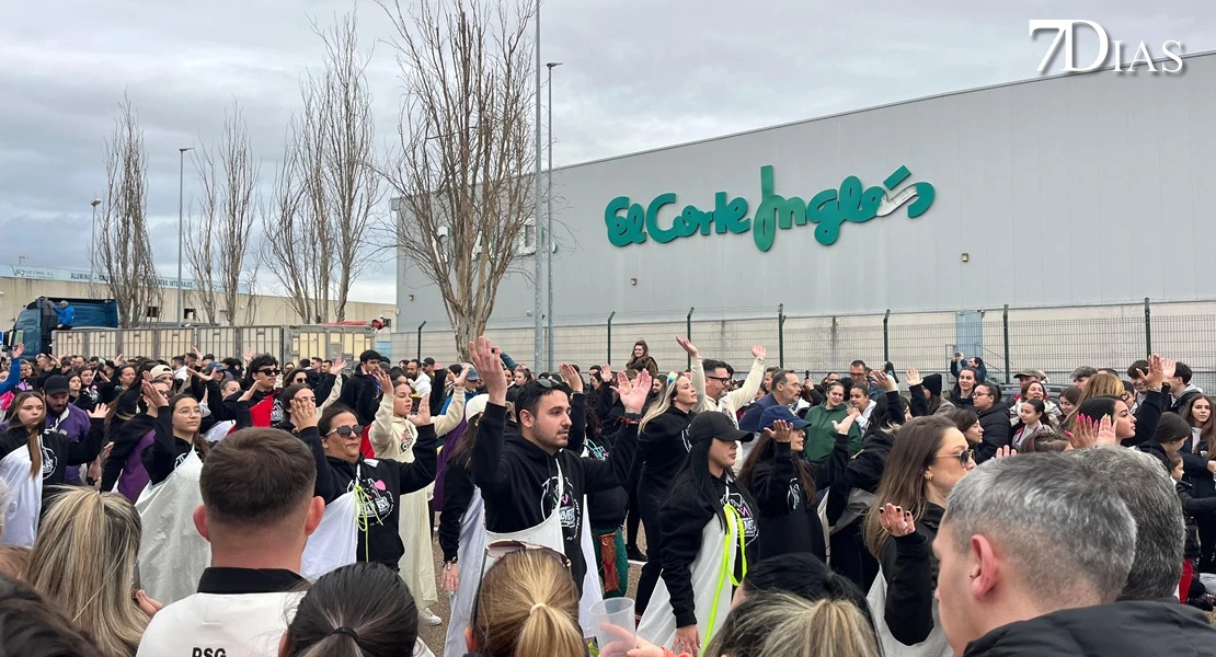 Así ha sido el macroensayo de comparsas 2026