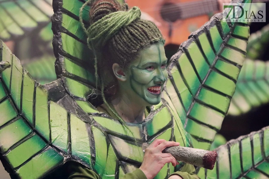 Actuación y entrevista de la murga Los Rayanos en preliminares del COMBA 2026