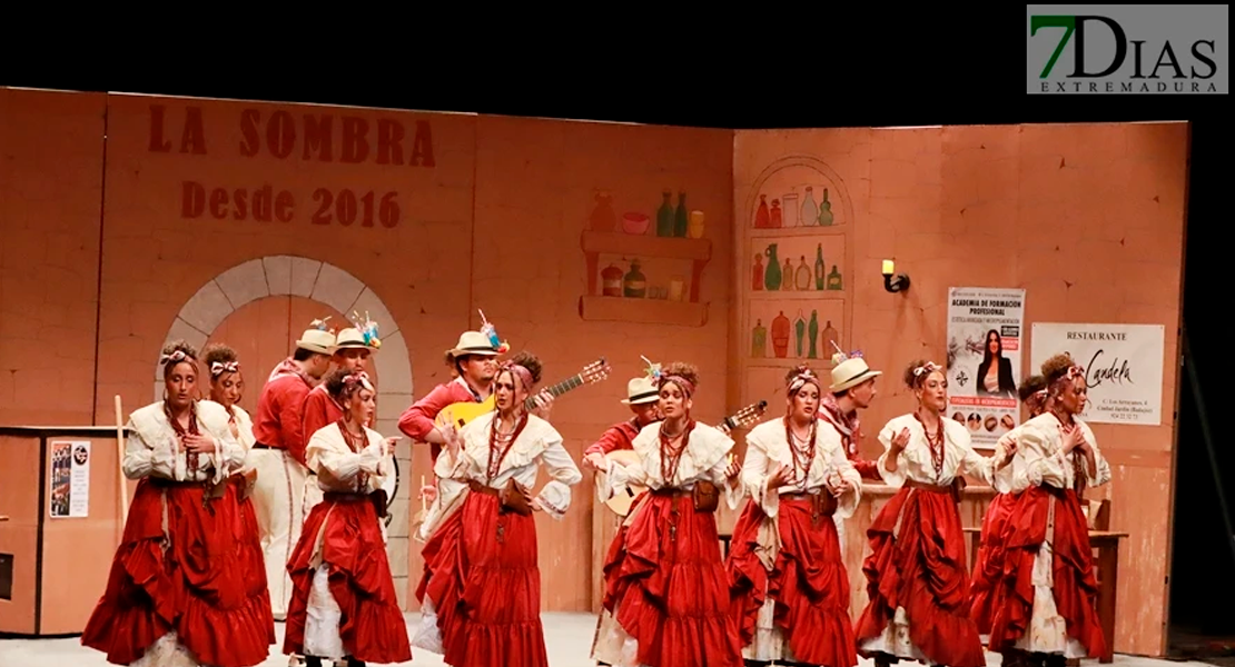 La Cantina Cubana llena de ritmo y emoción el López de Ayala