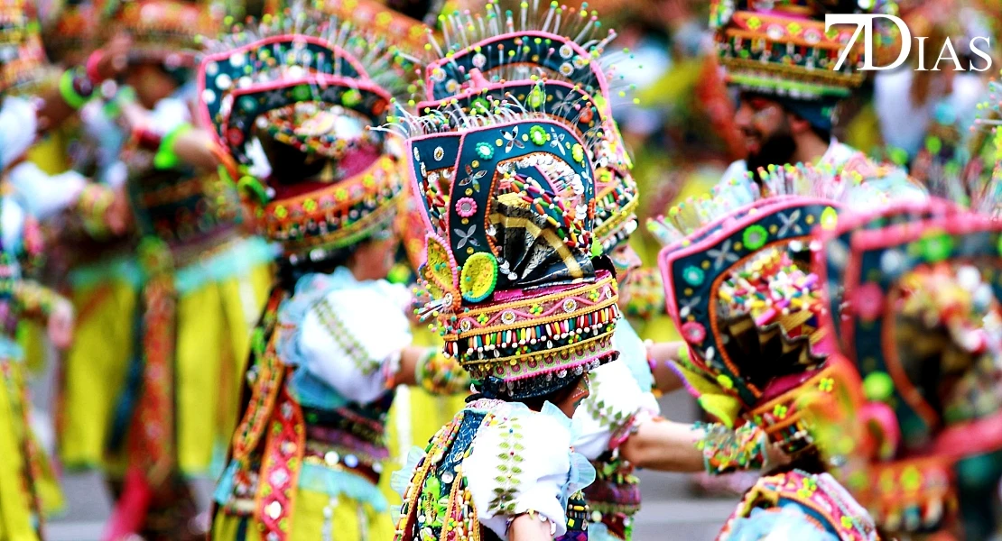 Los mejores primeros planos del Gran Desfile del Carnaval de Badajoz 2026