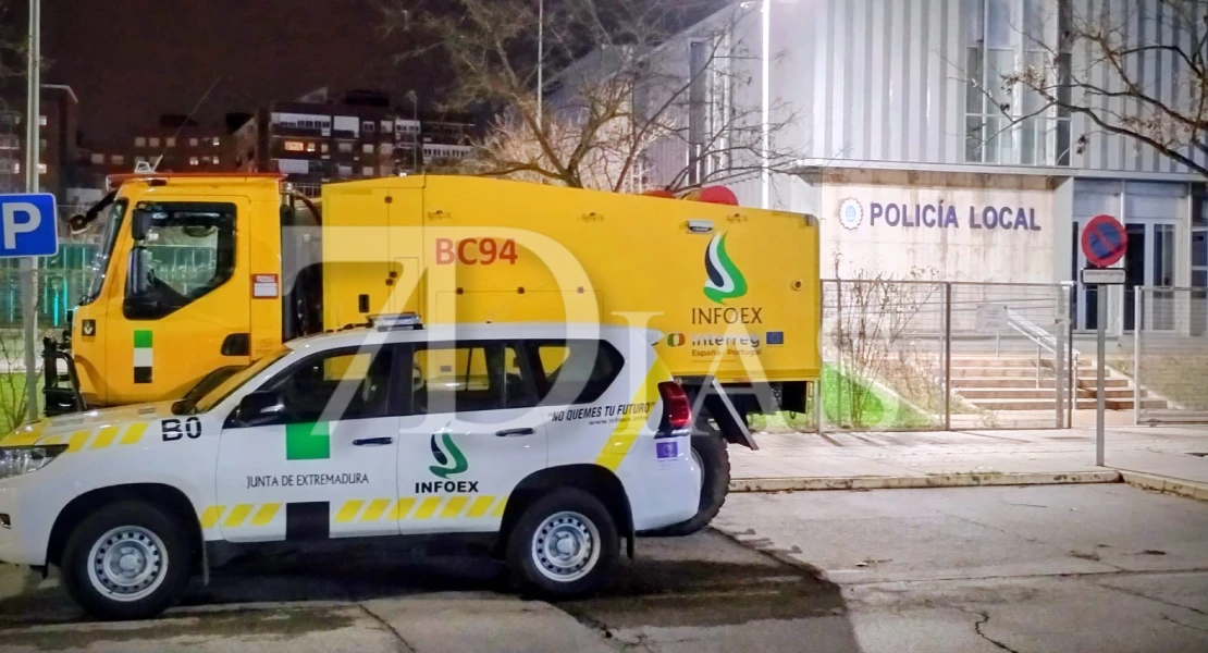 Bomberos del Plan INFOEX se desplazan a Badajoz y sus pedanías