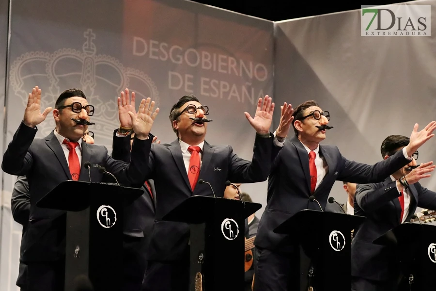 Actuación y entrevista de la murga Los Chungos en preliminares del COMBA 2026