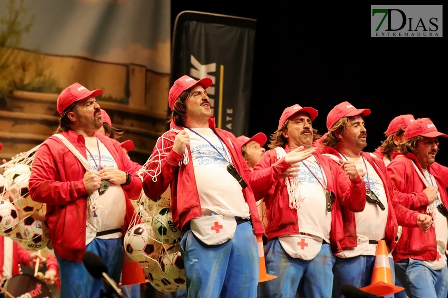 Actuación y entrevista de la murga Valentín, entrenador infantil  en preliminares del COMBA 2026