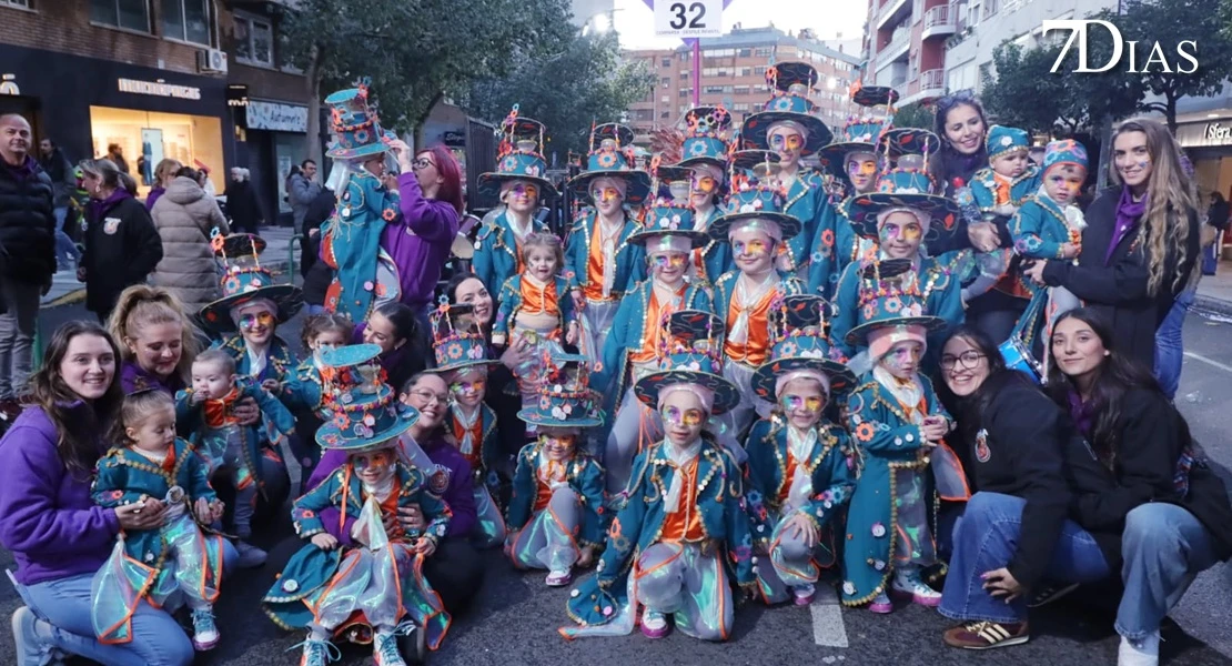 Planos generales del Desfile Infantil de Comparsas 2026
