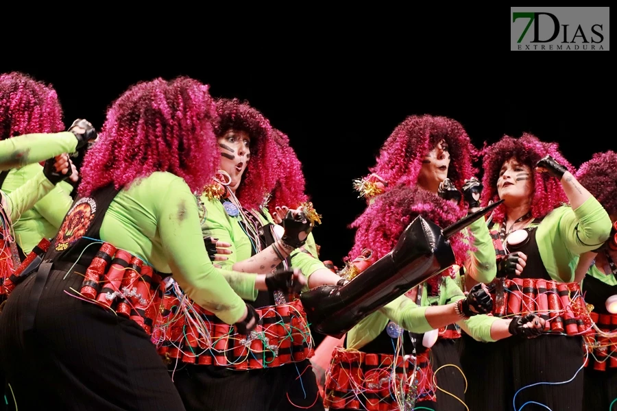 Actuación y entrevista de la murga Murger Queen en preliminares del COMBA 2026