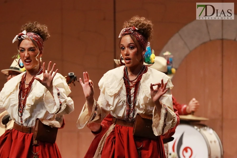 Actuación y entrevista de la murga Los Mini - Folk en preliminares del COMBA 2026