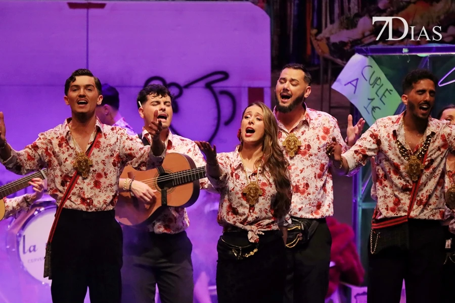 Actuación y entrevista de la murga Los Deskaraos en preliminares del COMBA 2026