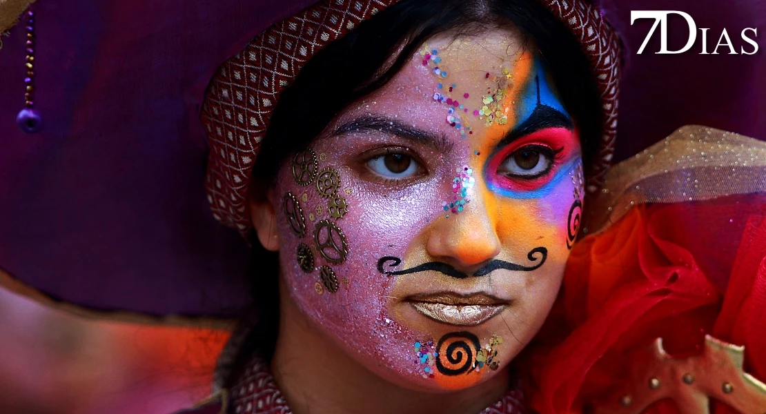 Los mejores primeros planos del Gran Desfile del Carnaval de Badajoz 2026