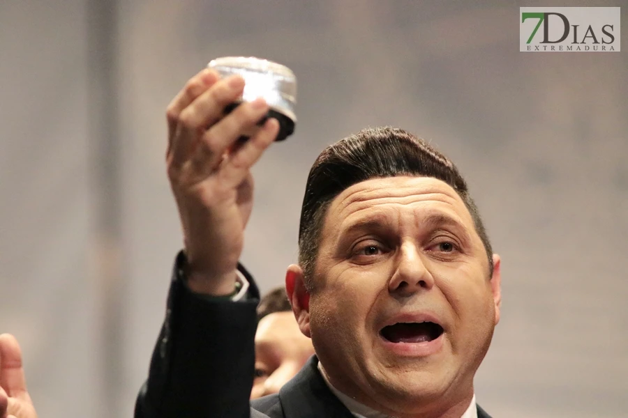 Actuación y entrevista de la murga Los Chungos en preliminares del COMBA 2026