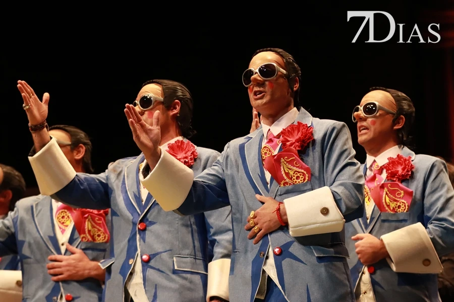 Actuación y entrevista de la murga  A Contralgolpe en la final del COMBA 2026