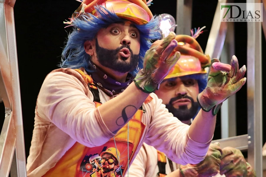 Actuación y entrevista a la murga Los Mirinda en el COMBA 2026