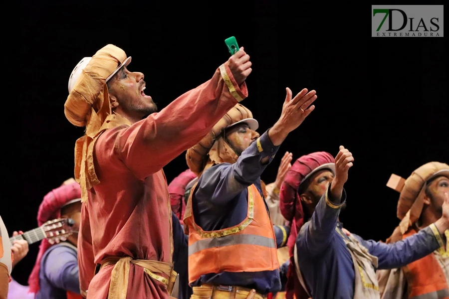 Actuación y entrevista de la murga Al Maridi en el COMBA 2026