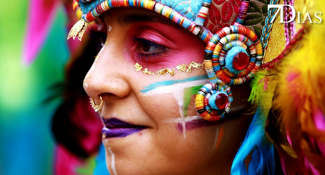 Los mejores primeros planos del Gran Desfile del Carnaval de Badajoz 2026