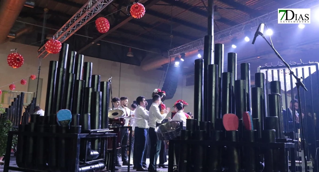 Busca tus fotos en la Tamborada del Carnaval de Badajoz 2026