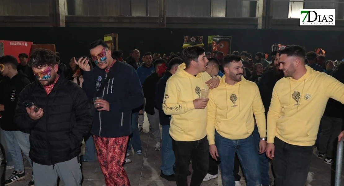 Busca tus fotos en la Tamborada del Carnaval de Badajoz 2026