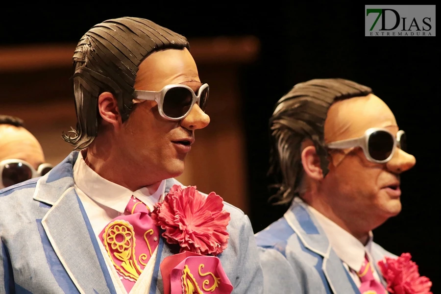 Acuación y entrevista de la murga A Contragolpe en el COMBA 2026