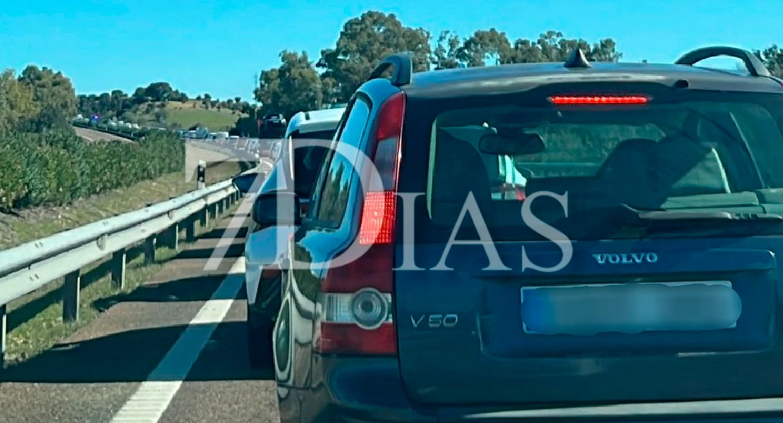 Retenciones en la A-5 tras un choque por alcance en hora punta