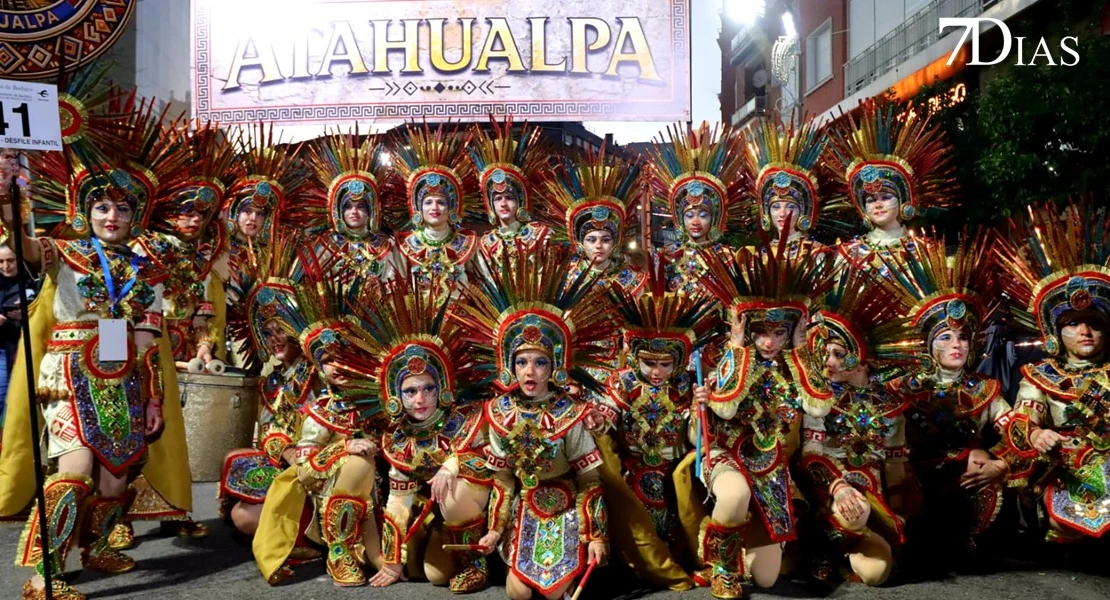 Planos generales del Desfile Infantil de Comparsas 2026