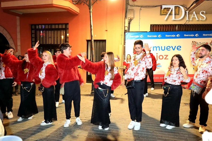 El Carnaval continúa en las calles de Badajoz gracias a 'De Plaza en Plaza'