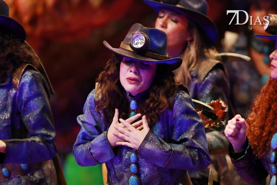 Actuación y entrevista de la murga La Castafiore en preliminares del COMBA 2026