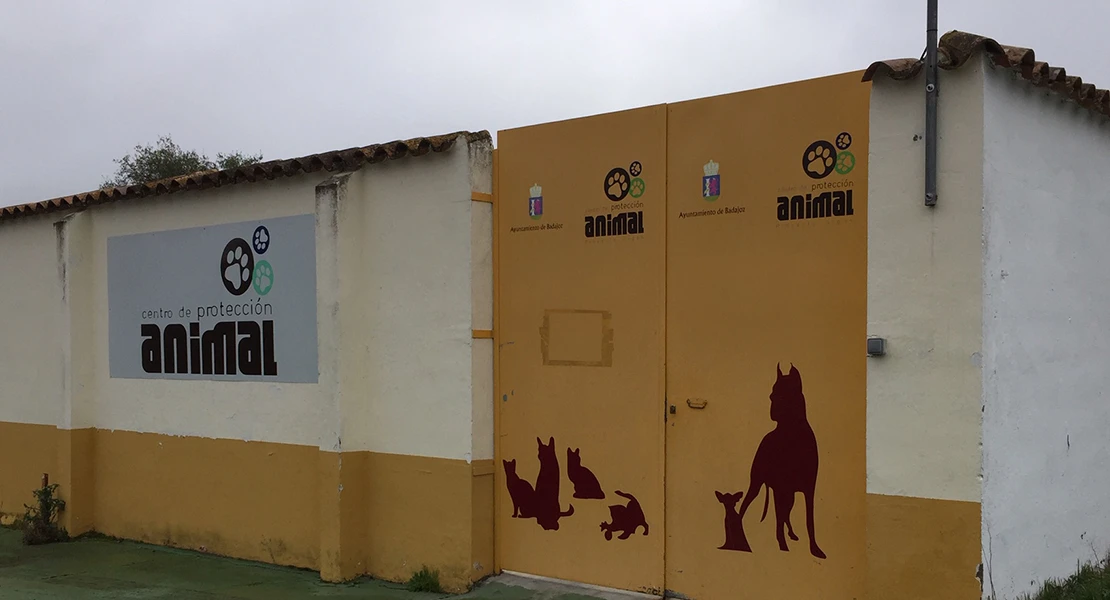 PACMA pide una inspección urgente en la perrera municipal de Badajoz