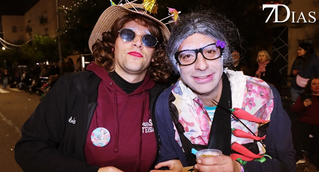 Imágenes de Artefactos y Grupos de Animación en el Gran Desfile del Carnaval de Badajoz 2026