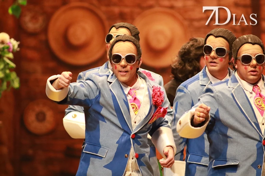 Actuación y entrevista de la murga  A Contralgolpe en la final del COMBA 2026