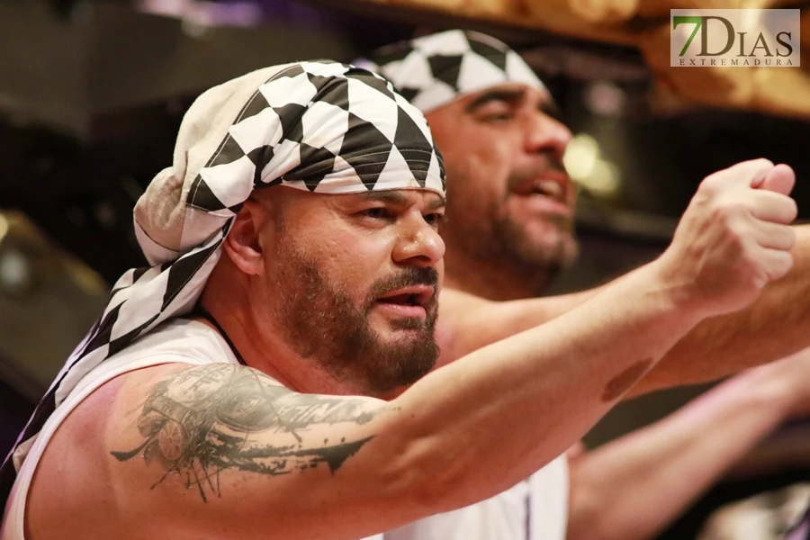 Actuación y entrevista de la murga Los Water Closet en preliminares del COMBA 2026