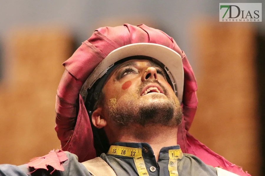 Actuación y entrevista de la murga Al Maridi en el COMBA 2026