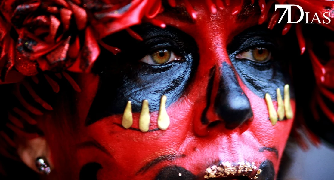 Los mejores primeros planos del Gran Desfile del Carnaval de Badajoz 2026