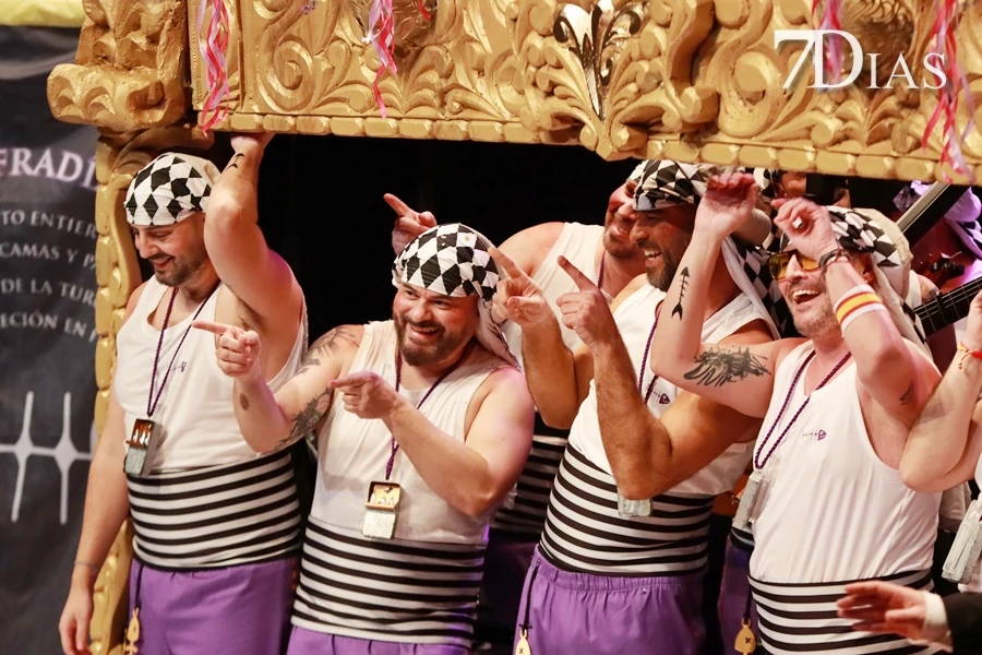 Actuación y entrevista de la murga Los Water Closet en Semifinales del COMBA 2026