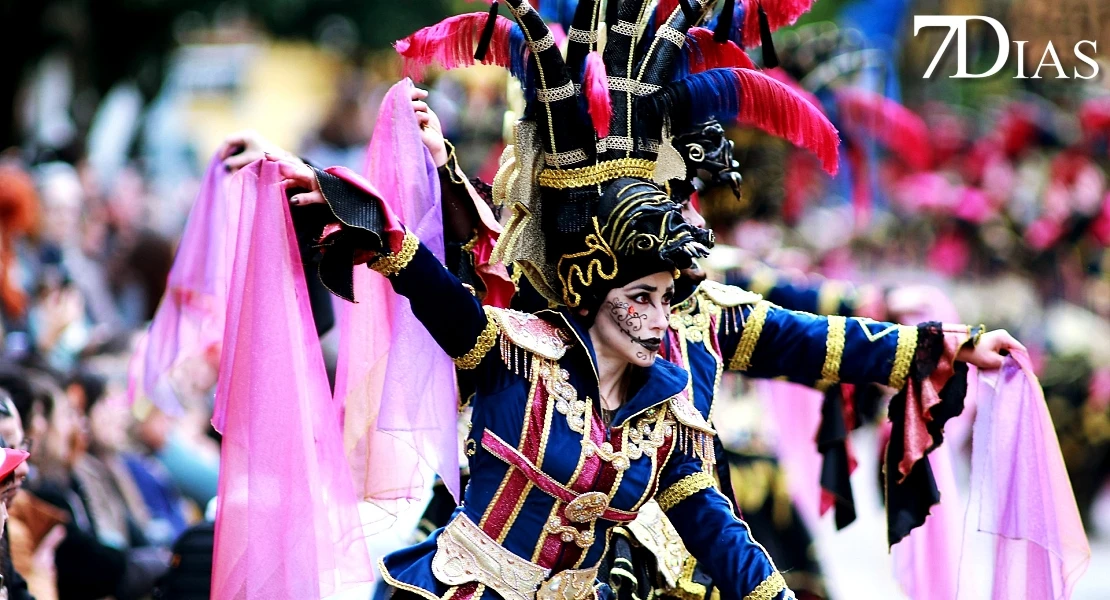 Los mejores primeros planos del Gran Desfile del Carnaval de Badajoz 2026