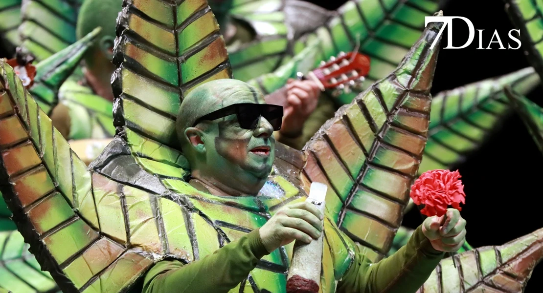 Actuación y entrevista a la murga Los Rayanos en Semifinales del COMBA 2026