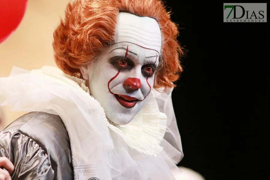 Actuación y entrevista de la murga Yo No Salgo en preliminares del COMBA 2026