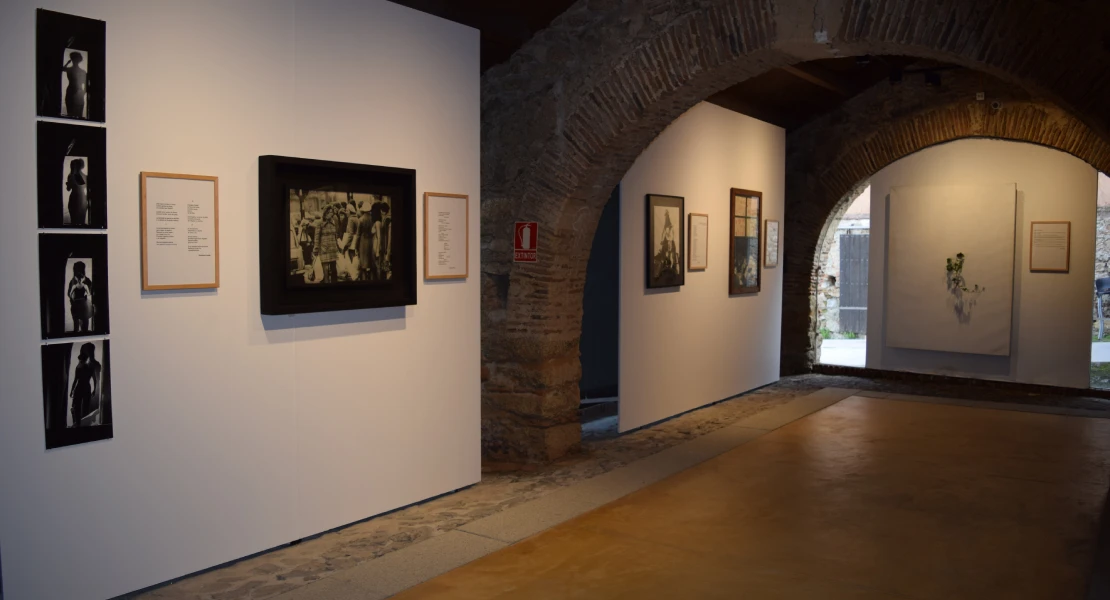 'Mirar para ver lo ausente', un diálogo entre arte contemporáneo y poesía en Extremadura
