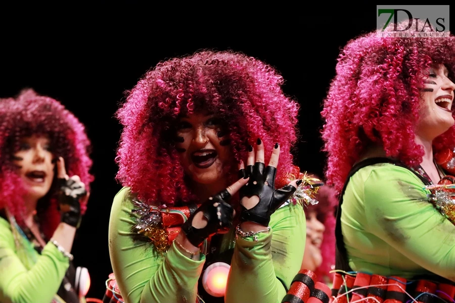 Actuación y entrevista de la murga Murger Queen en preliminares del COMBA 2026