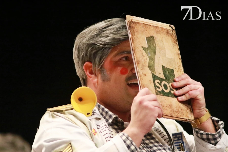 Actuación y entrevista de la murga Los Camballotas en Semifinales del COMBA 2026