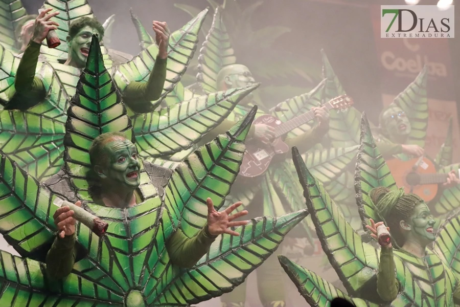 Actuación y entrevista de la murga Los Rayanos en preliminares del COMBA 2026