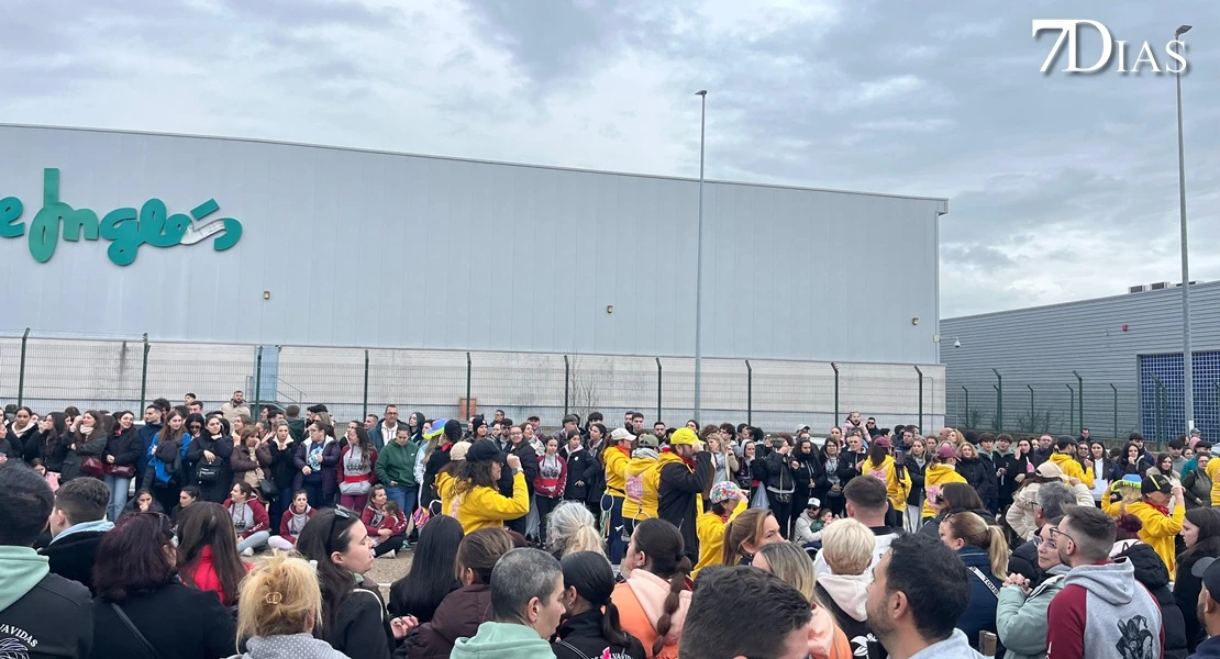 Así ha sido el macroensayo de comparsas 2026