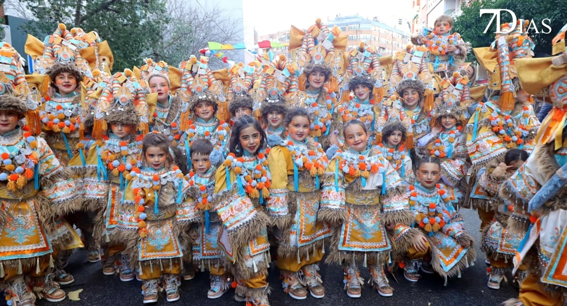 Planos generales del Desfile Infantil de Comparsas 2026
