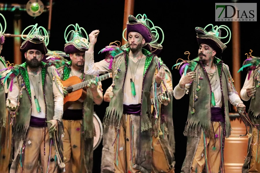 Actuación y entrevista de la murga Se Mace Tarde en preliminares del COMBA 2026